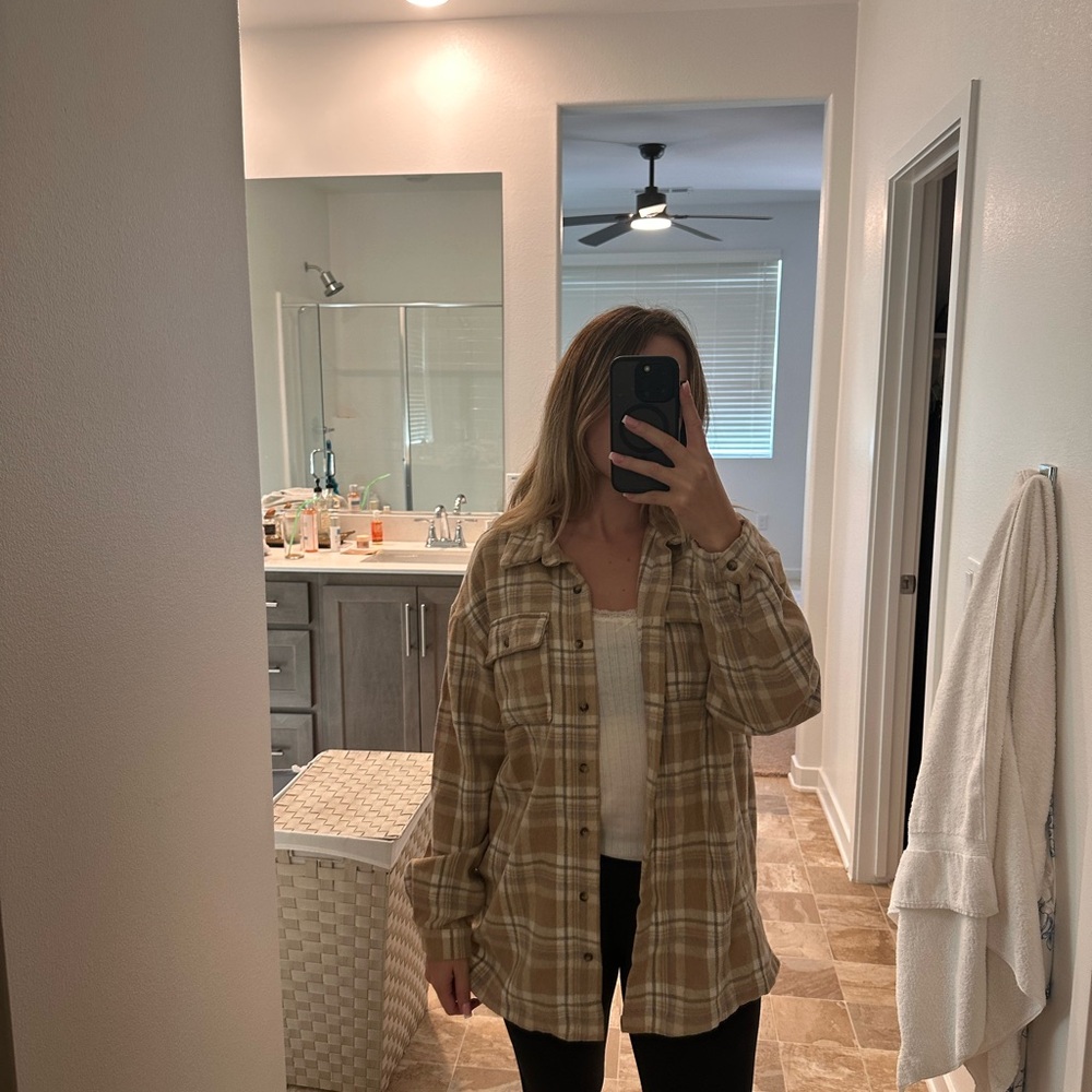 Princess Polly Beige Flannel